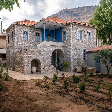 Englezena'S Guesthouse Leonídion Zewnętrze zdjęcie