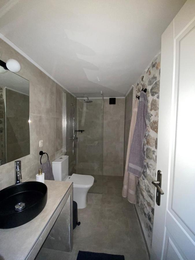 Englezena'S Guesthouse Leonídion Zewnętrze zdjęcie