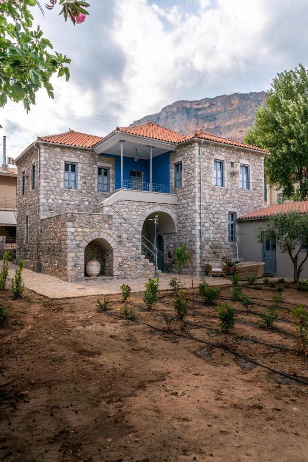 Englezena'S Guesthouse Leonídion Zewnętrze zdjęcie