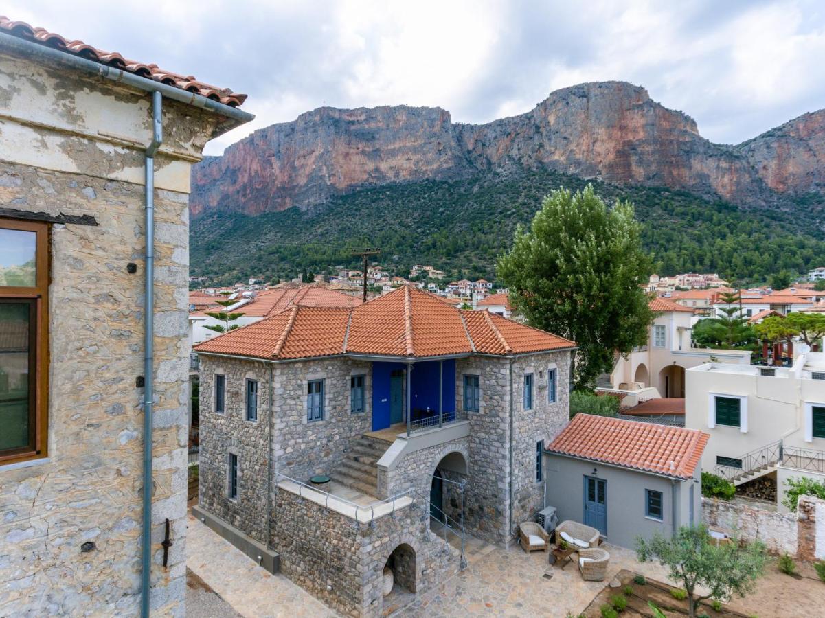 Englezena'S Guesthouse Leonídion Zewnętrze zdjęcie